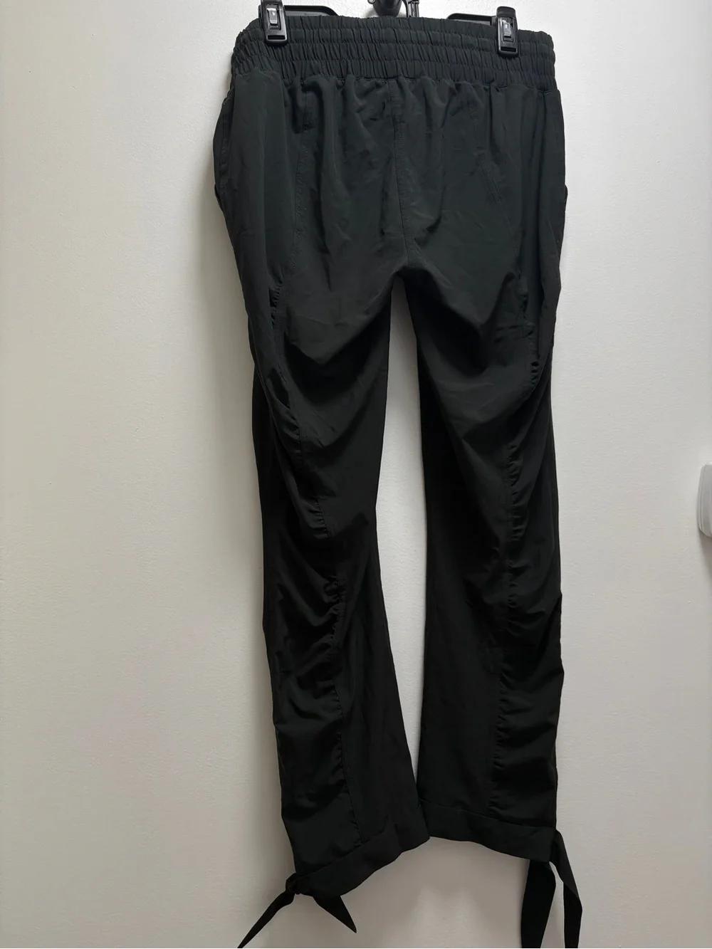 Prana Black Drawstring Tie Ankle Joggers | M | lounge athletic everyday errands